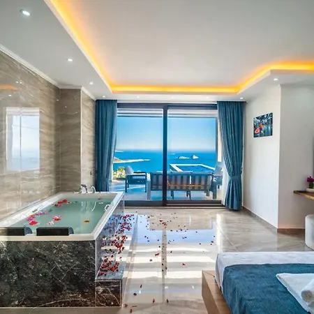 فيلة Kenan - Kalkan
